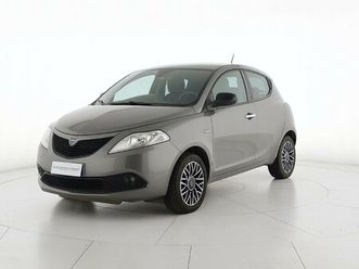 5 porte 1.0 firefly hybrid 70cv gold s&s