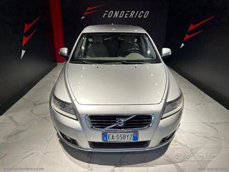 volvo v50 1.6 drive r-design
