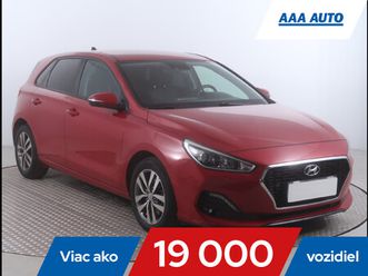 hyundai i30 1.6 crdi, automat, sr,2.maj, klíma