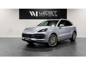 turbo s e-hybrid 680 ch immatriculation française roues ar direct. attelage pdls%2b toit pano 690e-mois