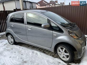 mitsubishi i-miev 2011