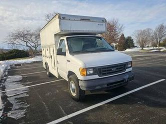 2006 ford e 350 w/ utility body