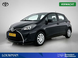 toyota yaris 1.3 vvt-i aspiration | navigatie | 100 pk | camera | metallic lak |