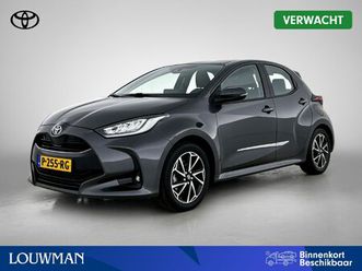 toyota yaris 1.5 hybrid dynamic | 1e eigenaar | nieuw geleverd & onderhouden | trekhaak | apple carplay / android auto |