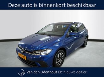 volkswagen polo 1.0 tsi life business | privacy glass | afn trekhaak | binnenkort beschikbaar |