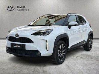 toyota yaris cross 1.5h trend awd-i 130cv e-cvt
