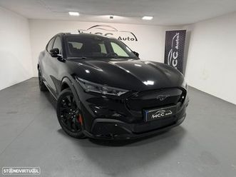 ford mustang mach-e alargada awd