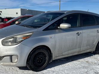 2015 kia rondo 2.0 l ( automatique - 7 passagers )