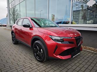 alfa romeo junior 1,2 t 145 ps automat