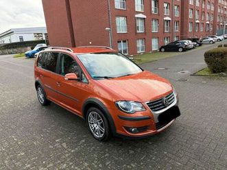 volkswagen touran cross 2.0tdi automatik*t...