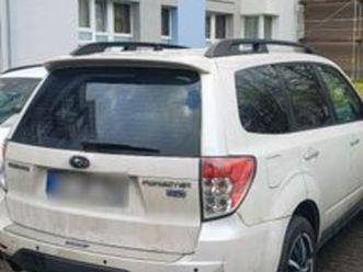 subaro forster. 2 liter diesel tüv neu