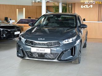 kia x ceed 1,5 t-gdi 7dct gold 103kw140k za 26 990 €