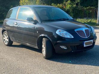 lancia y 1.2 benzina