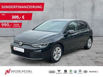 volkswagen golf viii 1.5tsi life led+nav+app+acc+ahk+stdhzg