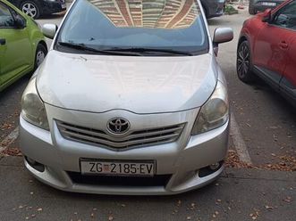 toyota verso 2,0 d-4d, 2013 god.