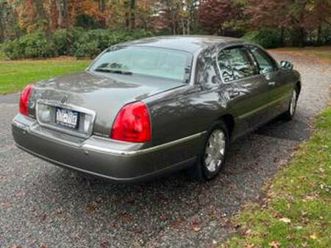 2004 lincoln town car ultimate l