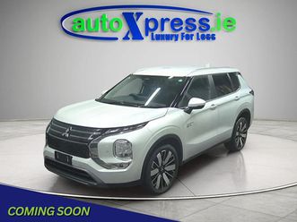4wd phev g, low mileage, reversing camera