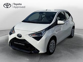 2ª serie connect 1.0 vvt-i 72 cv 5 porte x-play