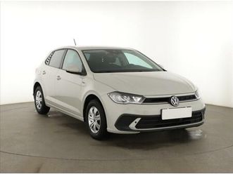 volkswagen polo 1.0, čr,1.maj, serv.kniha