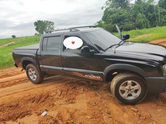 vendo ou troco essa linda s10 40 mil avista ou troco 50 na troca