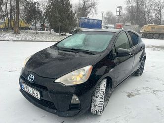 toyota prius c