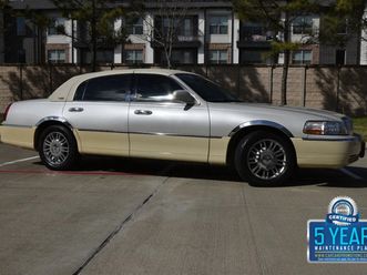 2007 town car signature ltd 45k orig miles carriage top mint