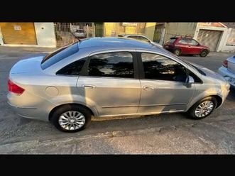 fiat linea hlx 1.9/ flex16v 4p 2010