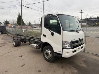 2017 hino 195 cab and chassis (25-182)