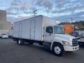 2014 hino 268 with 26’ van body (25-152)