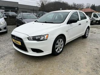 mitsubishi lancer sportback 1.6 intense as&g eu6 +szervizkönyv+115e.km+