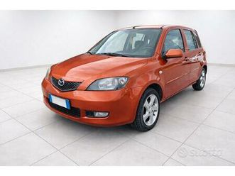 mazda 2 mazda2 1.2 16v 5p. sony ericsson neopatent