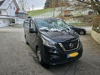 nissan nisan nv 300