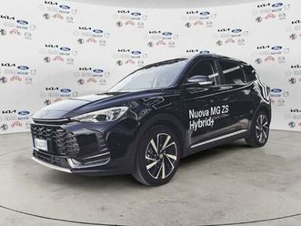 mg zs 1.5 hybrid+ luxury auto nuova a novara