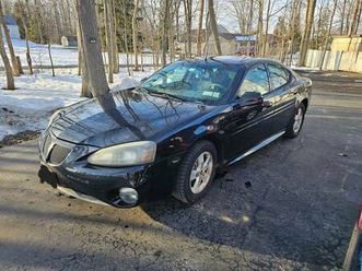2005 black pontiac grand prix 123,783 miles