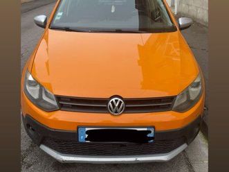 volswagen cross polo orange