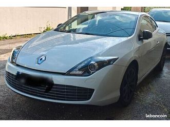 laguna coupé 2015 2l dci 175cv 4 control