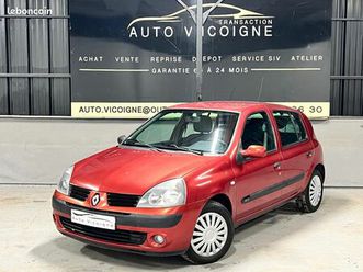 renault clio / 1.2 i 16v 75 ch / clim / entretiens à jours