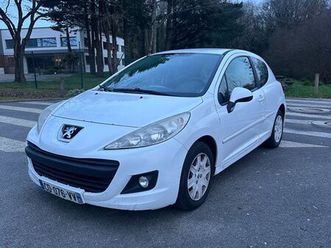 peugeot 207 ph.2 1.4 hdi 68cv / 274 000kms / ct ok / 2 places / reprise possible