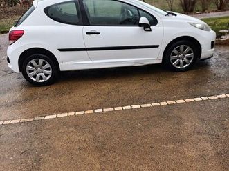 peugeot 207 commerciale