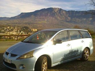 mitsubishi grandis 7 places