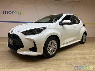 toyota yaris 1.5 hybrid active