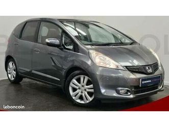 honda jazz 1.4 luxury 2012 50000kms full options aucun frais à prévoir dort en garage