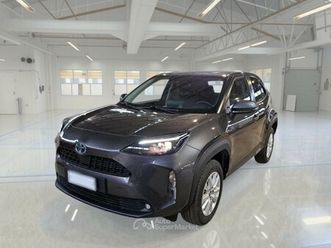 toyota yaris cross 1.5h 92cv e-cvt business 5 porte suv