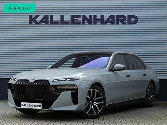 bmw-i7-xdrive60-msport-pro-executive-drive-pro-bowers-wilkins-driving-ass-prof