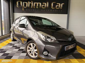 toyota yaris hybride 100 cv dynamic gar. 6 mois