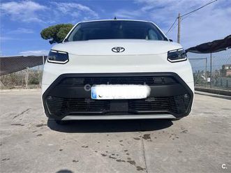 toyota proace city verso family l1 1.5d advance