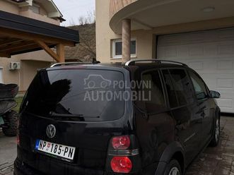 volkswagen cross touran