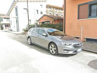 sports tourer 1.6 cdti ecotec business s&s 136cv a