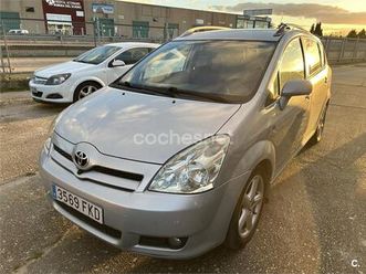 toyota corolla verso 2.2 d4d sport