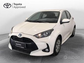 toyota yaris 1.5 hybrid active